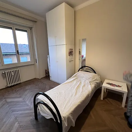 Konukevi Solferino 17 Stazione 3*