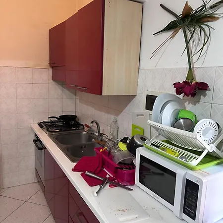 Konukevi Solferino 17 Stazione